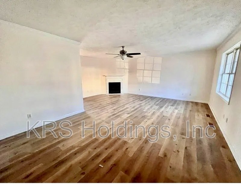 Bright property image