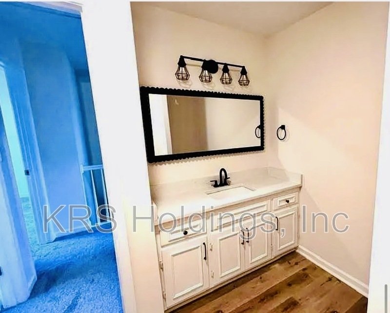 Bright property image